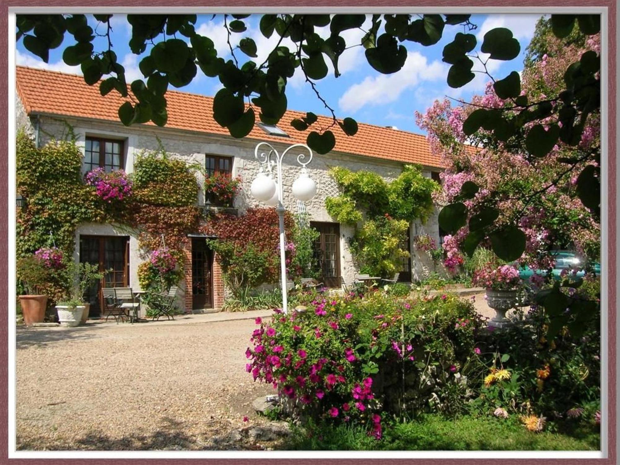 Charme Au Coeur Des Chateaux De La Loire Avec Wifi - Fr-1-590-305 Bed & Breakfast Tavers Bagian luar foto